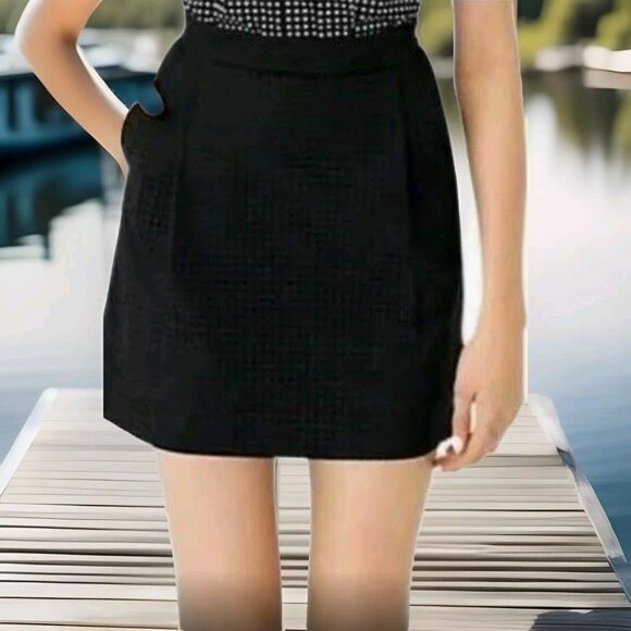 NWT! Kate Spade Saturday Black Mini Skirt Sz4 Pockets & Pleats Perforated Cotton - Picture 1 of 10